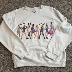 Taylor Swift 1989 Eras Crewneck Size L